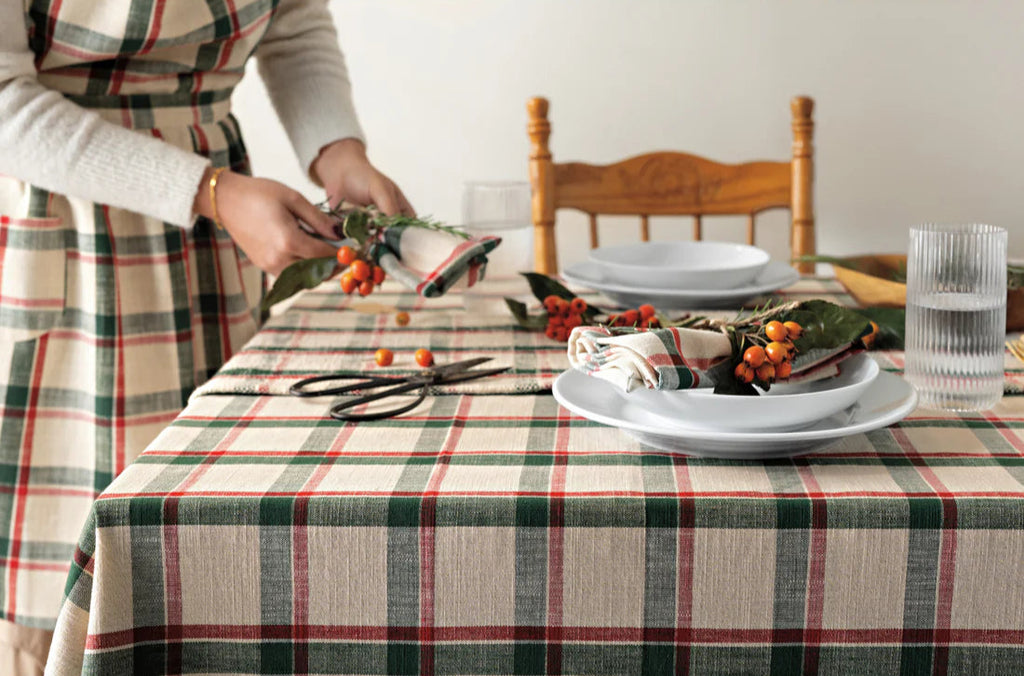 Noel Plaid Christmas Tablecloth 120 x 60"