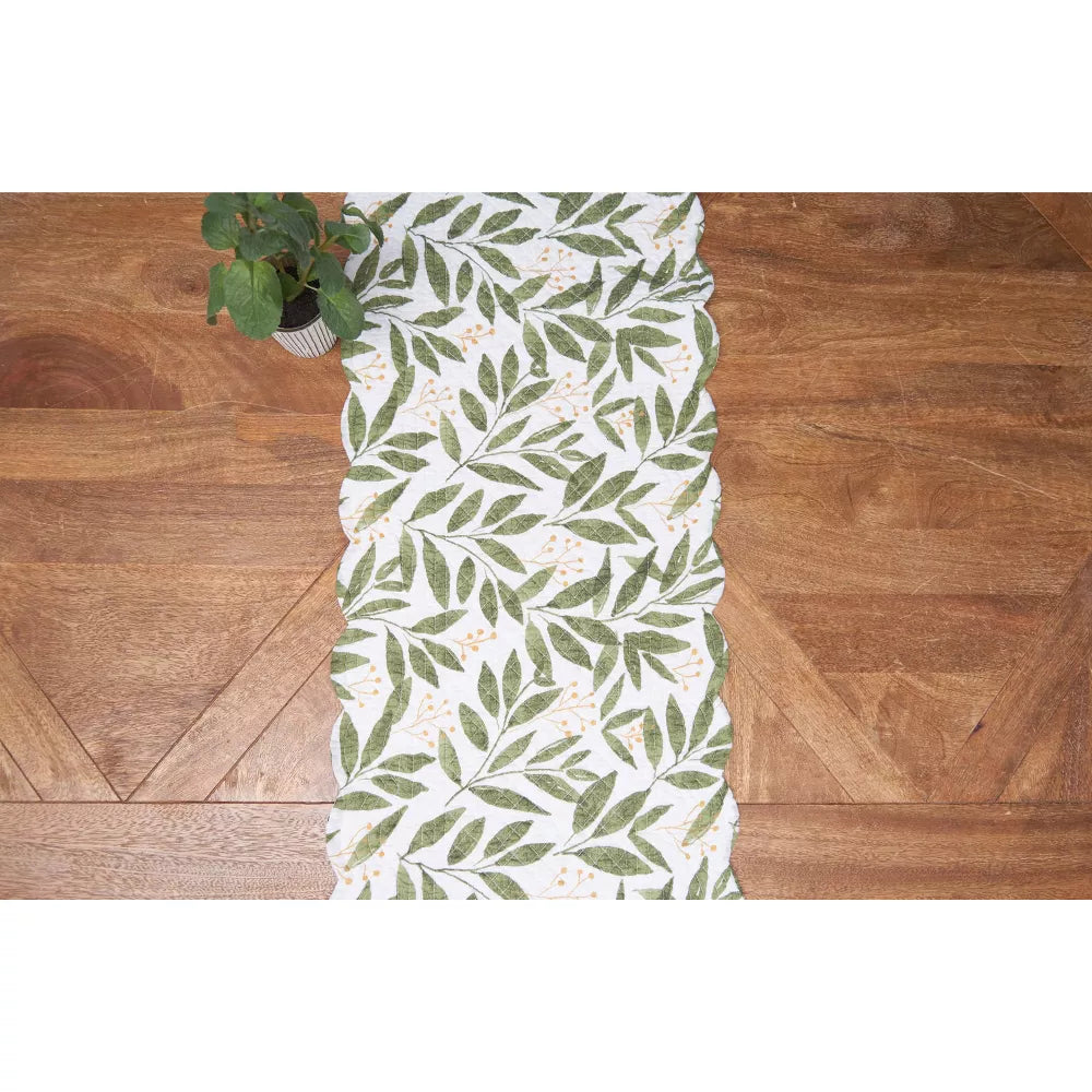 Joelle Table Runner & Round Placemats