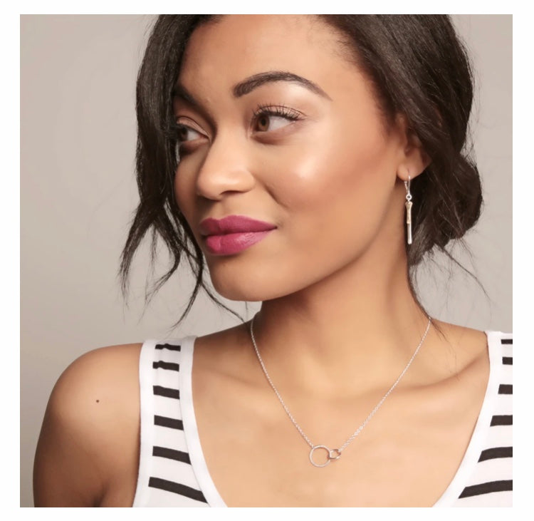 Sisters Silver Necklace  FRESHIE   